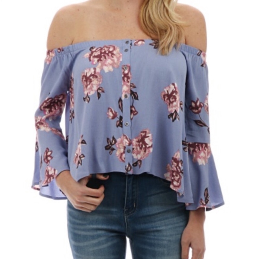 ASTR the Label! Off the shoulder top